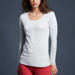 AN399 WOMEN’S FEATHERWEIGHT LONG SLEEVE SCOOP TEE