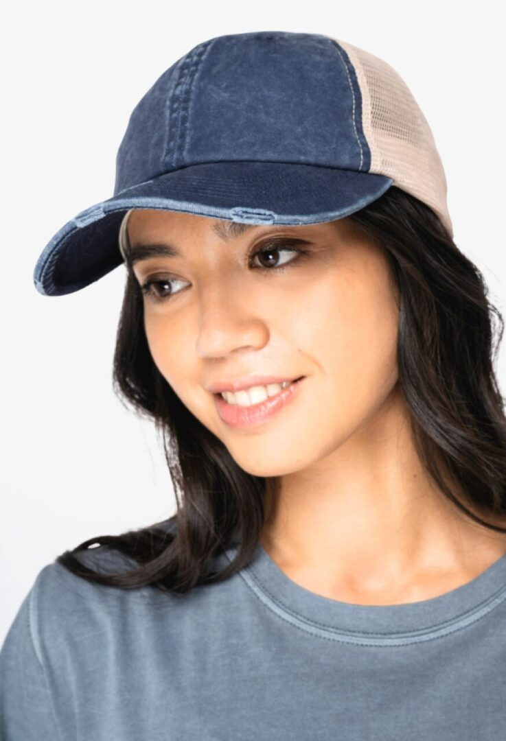 ECO-FRIENDLY UNISEX RIPPED EFFECT TRUCKER CAP