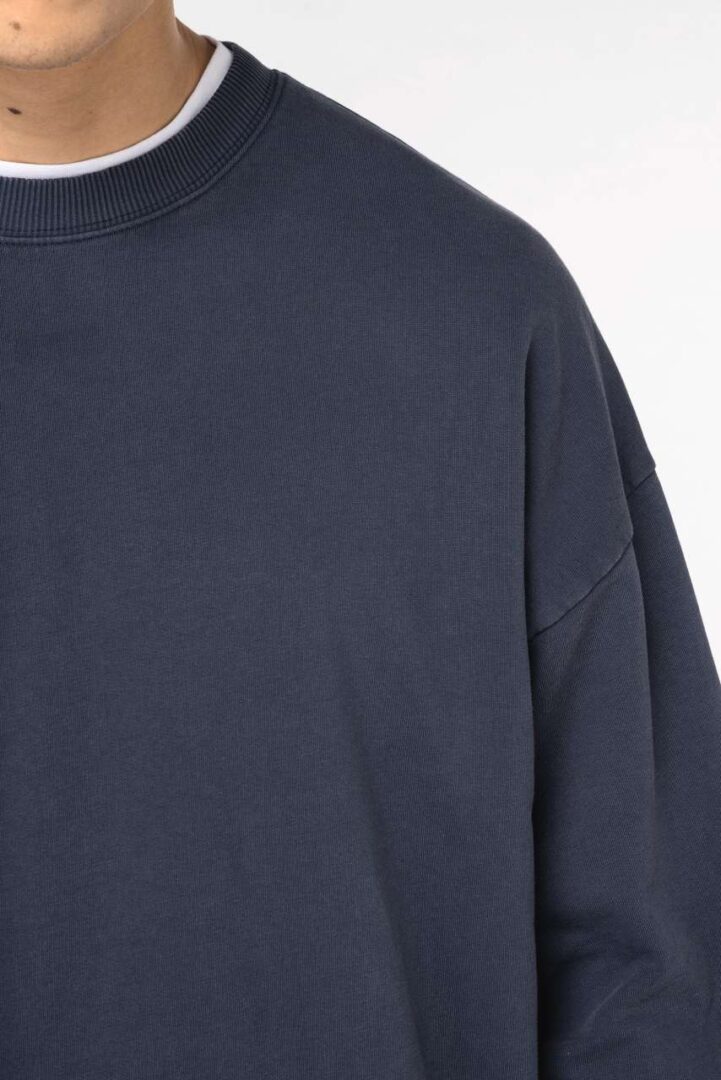 UNISEX WASHED EFFECT OVERSIZE ROUND NECK SWEATSHIRT – Obrázok 3